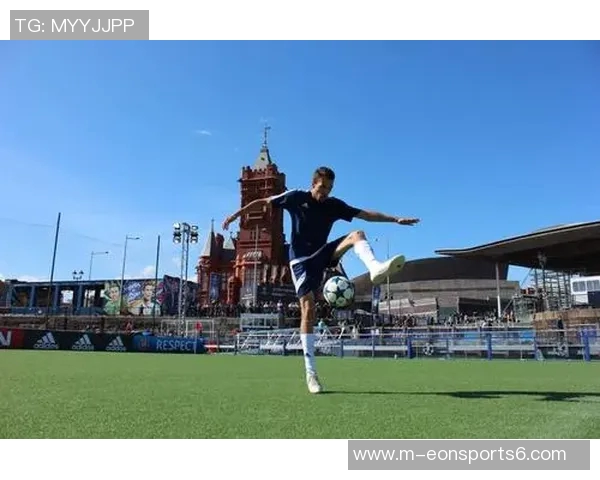 足球花式动作教学全攻略让你轻松掌握炫酷技巧与实用训练方法 足球花式动作教学全攻略让你轻松掌握炫酷技巧与实用训练方法